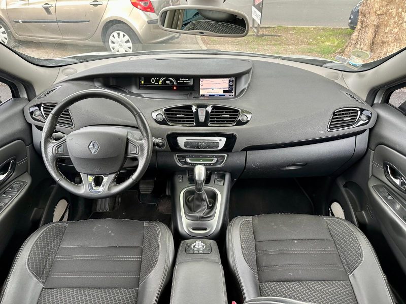 RENAULT SCENIC III 1.5 dCi 110 BOSE EDC