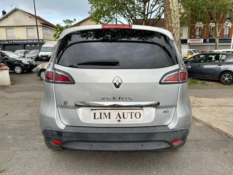 RENAULT SCENIC III 1.5 dCi 110 BOSE EDC