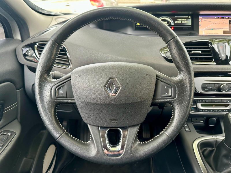 RENAULT SCENIC III 1.5 dCi 110 BOSE EDC