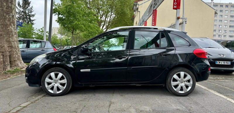 RENAULT CLIO III ESTATE 2011