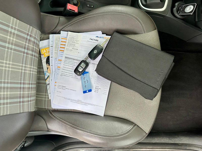 RENAULT CLIO III ESTATE 2011