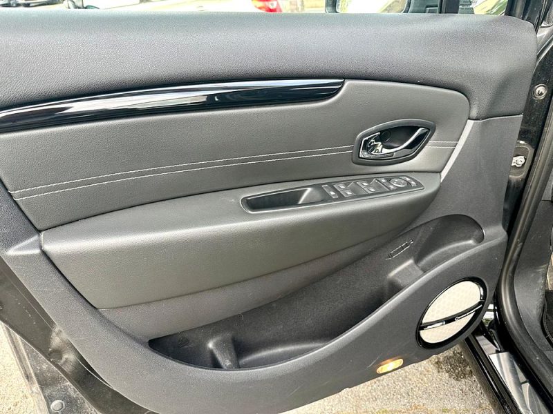 RENAULT MEGANE SCENIC III 2014