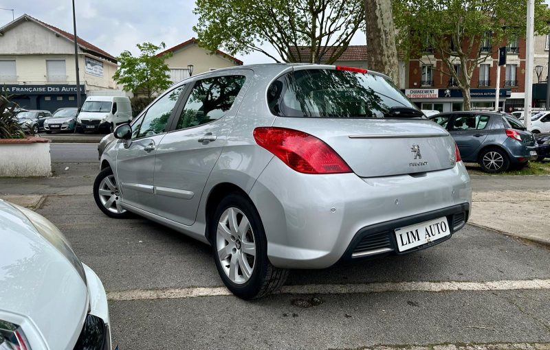 PEUGEOT 308 1.6 e-HDI 112 ALLURE BMP6