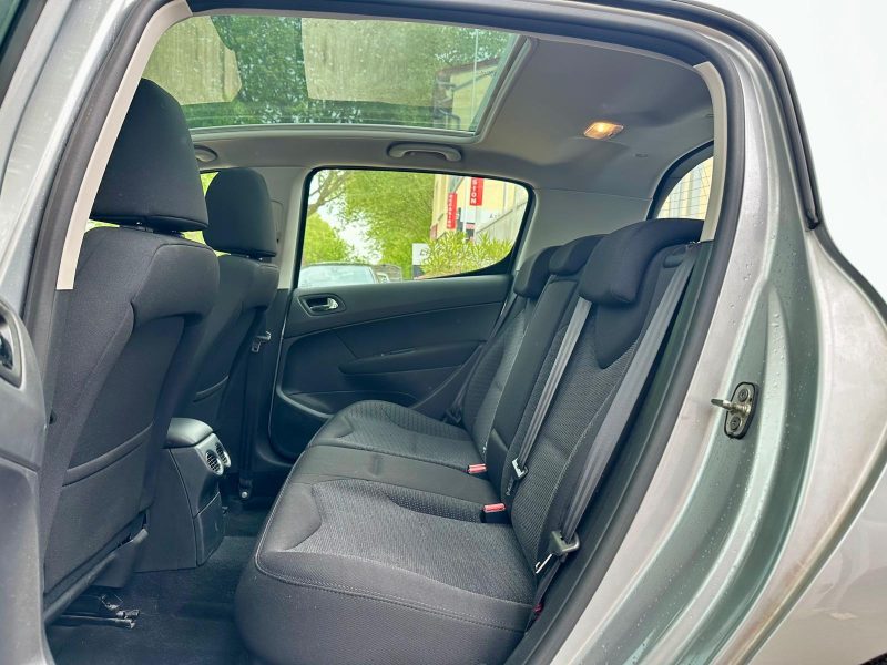 PEUGEOT 308 1.6 e-HDI 112 ALLURE BMP6