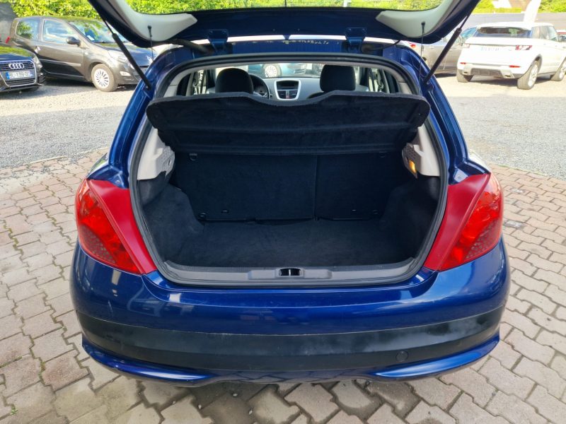 PEUGEOT 207 1.4L BlueLion HDi 68Ch *STYLE* / REVISEE&GARANTIE