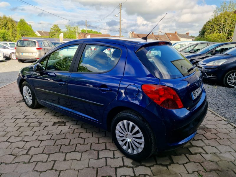 PEUGEOT 207 1.4L BlueLion HDi 68Ch *STYLE* / REVISEE&GARANTIE