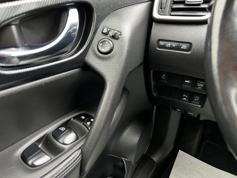 NISSAN X-TRAIL III TEKNA 1.6 DCI 130 Cv 4x2 1ERE MAIN CUIR TOIT OUVRANT CAMERA 360 GPS Garantie 1 an