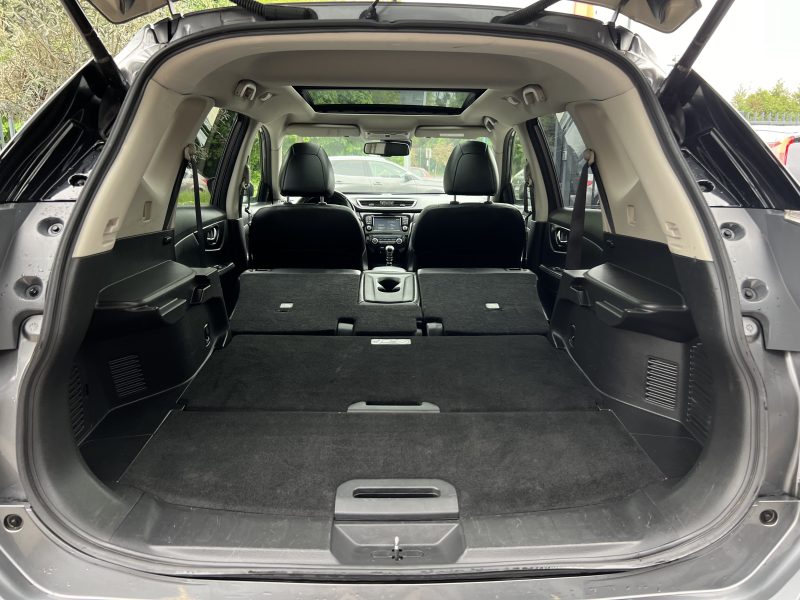 NISSAN X-TRAIL III TEKNA 1.6 DCI 130 Cv 4x2 1ERE MAIN CUIR TOIT OUVRANT CAMERA 360 GPS Garantie 1 an