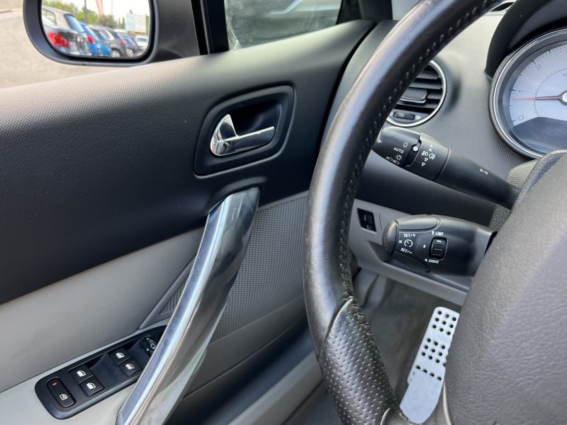 PEUGEOT 308 CC FELINE 1.6 THP 156 BOITE AUTOMATIQUE CUIR GPS 59 100 Kms CRIT AIR 1 - GARANTIE 1 AN