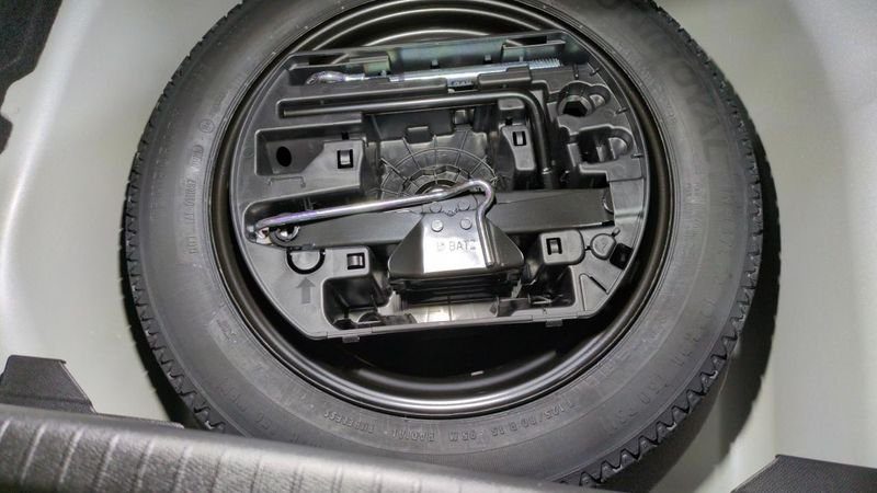 Peugeot 208 Hybrid 110 e-dcs6 gt + angles morts + navi