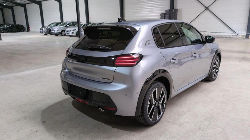 Peugeot 208 Hybrid 110 e-dcs6 gt + angles morts + navi