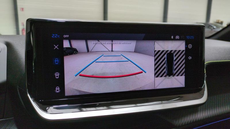 Peugeot 208 Hybrid 110 e-dcs6 gt + angles morts + navi