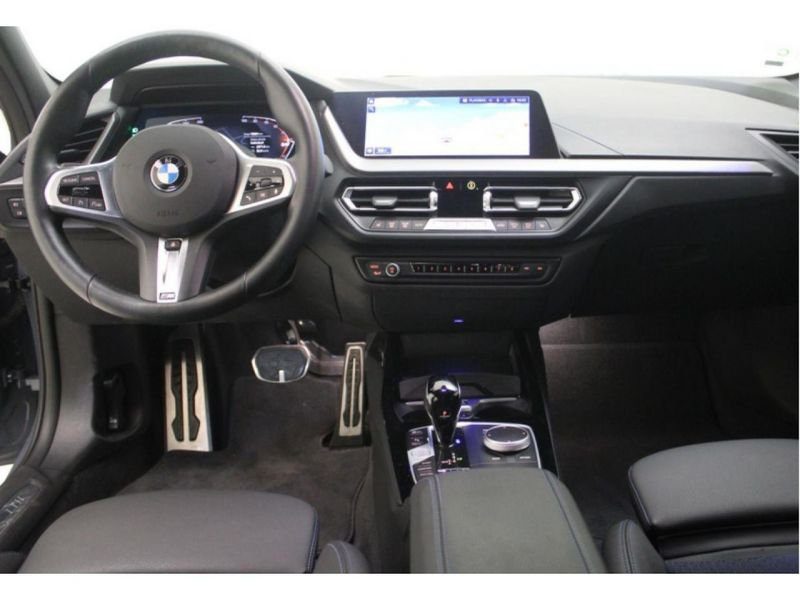 BMW Série 1 120i - BV DKG BERLINE F40 M Sport