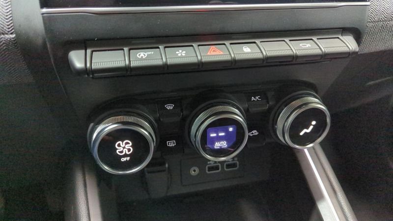 Renault Clio 5 Tce 90 gsr2 techno + pack city 360 +  driving & safety