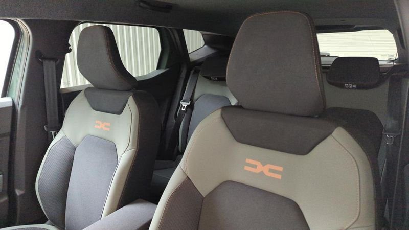Dacia Duster nouveau Hybrid 140 4x2 extreme + pack techno +  city