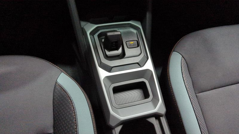 Dacia Duster nouveau Hybrid 140 4x2 extreme + pack techno +  city