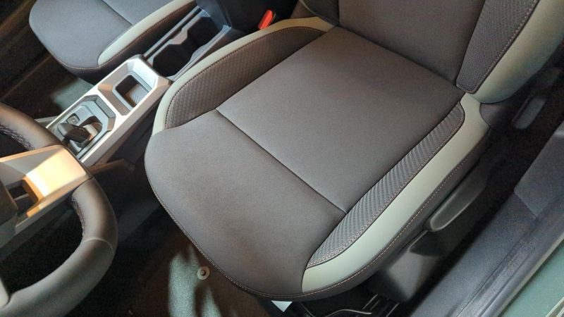 Dacia Duster nouveau Hybrid 140 4x2 extreme + pack techno +  cold