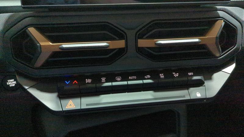 Dacia Duster nouveau Hybrid 140 4x2 extreme + pack techno +  cold