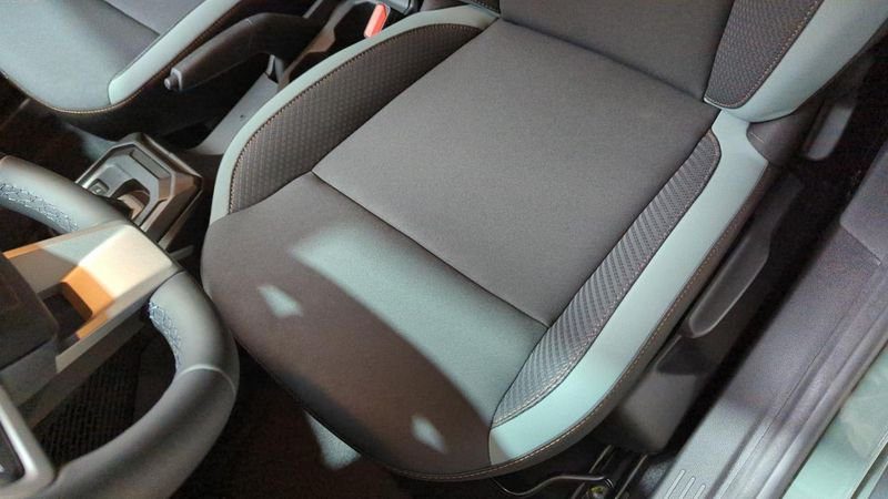 Dacia Duster nouveau Hybrid 140 4x2 extreme + sieges chauffants