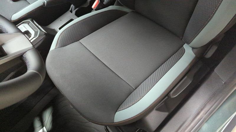 Dacia Duster nouveau Hybrid 140 4x2 extreme + sieges chauffants