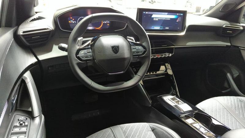 Peugeot 2008 nouveau Hybrid 145 e-dcs6 allure