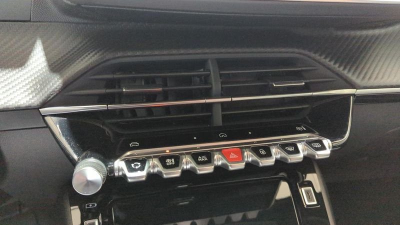 Peugeot 2008 nouveau Hybrid 145 e-dcs6 allure