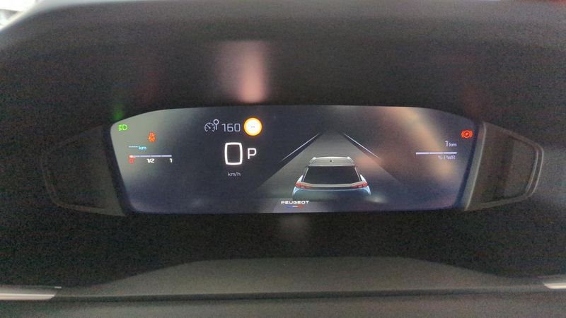 Peugeot 2008 nouveau Hybrid 145 e-dcs6 allure + adml + navi