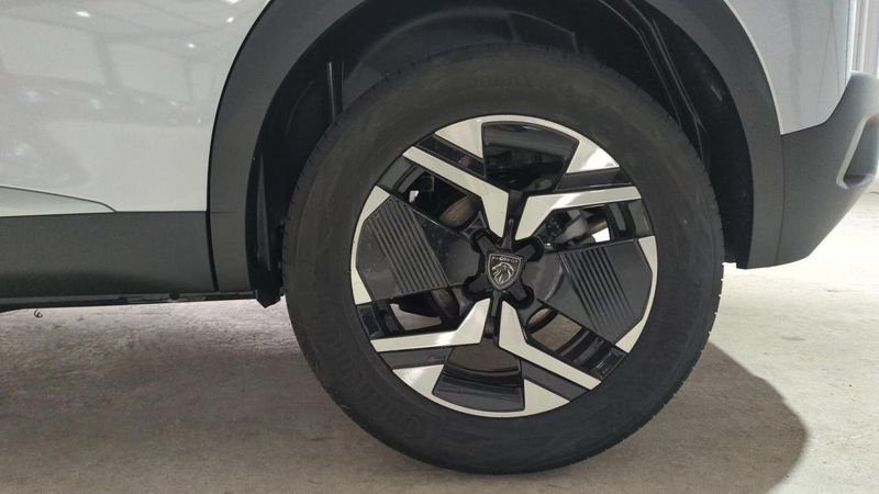 Peugeot 2008 nouveau Hybrid 145 e-dcs6 allure + adml + navi