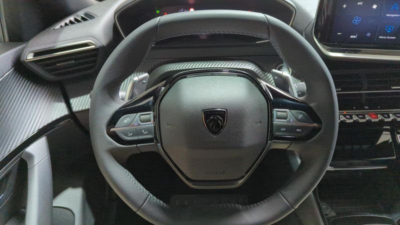 Peugeot 2008 nouveau Hybrid 145 e-dcs6 allure + adml + navi