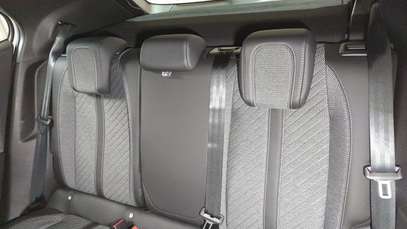 Peugeot 2008 nouveau Hybrid 145 e-dcs6 allure + pack navigation & access +  vision drive assist plus