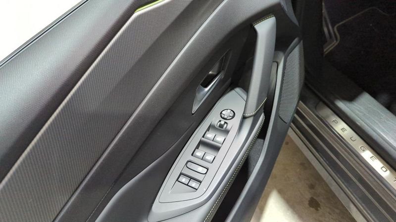 Peugeot 308 Bluehdi 130ch s&s eat8 gt + angles morts + camera 360