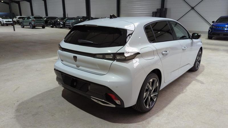 Peugeot 308 Bluehdi 130ch s&s eat8 allure + angles morts + camera 360