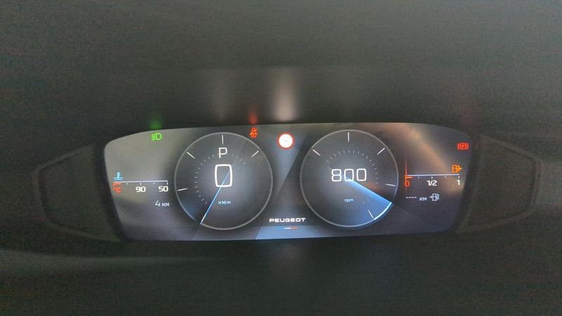 Peugeot 308 Bluehdi 130ch s&s eat8 allure + angles morts + camera 360