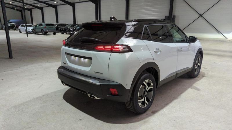 Peugeot 2008 nouveau Hybrid 136 e-dcs6 gt + angles morts + toit pano