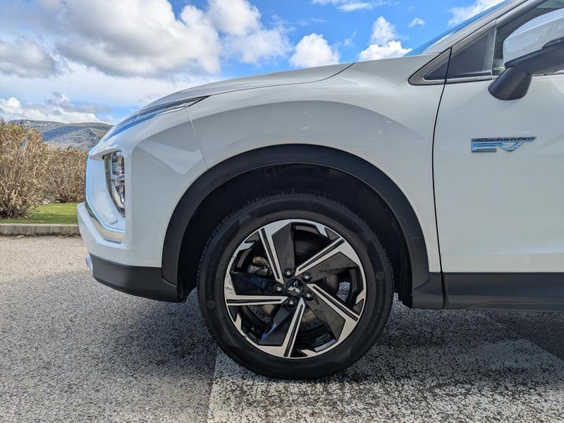 Mitsubishi Eclipse Cross 2.4 MIVEC Phev 4WD - 188 2023 Invite