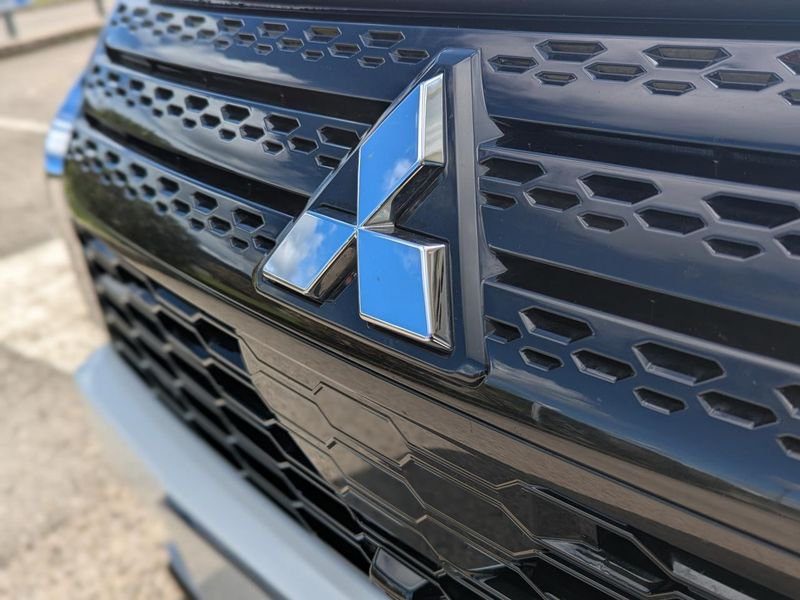Mitsubishi Eclipse Cross 2.4 MIVEC Phev 4WD - 188 2023 Invite