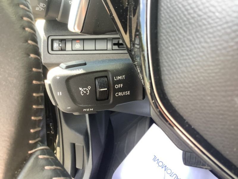 Peugeot 3008 BlueHDi 130ch S&S EAT8 Allure Pack