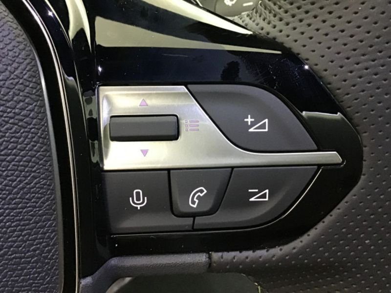 Peugeot 308 BlueHDi 130ch S&S EAT8 GT