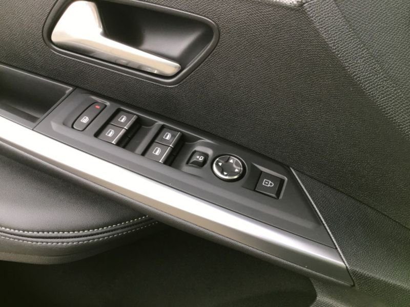 Peugeot 3008 Hybrid 145 e-DCS6 GT