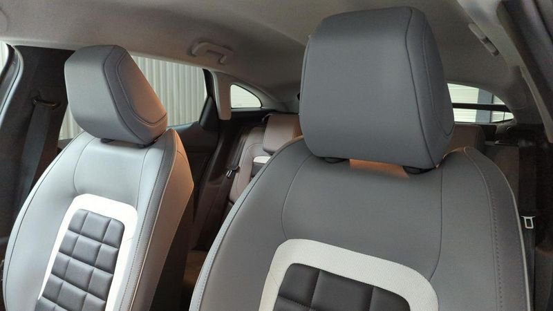 Citroën C4 nouvelle Hybride 136 e-dcs6 max