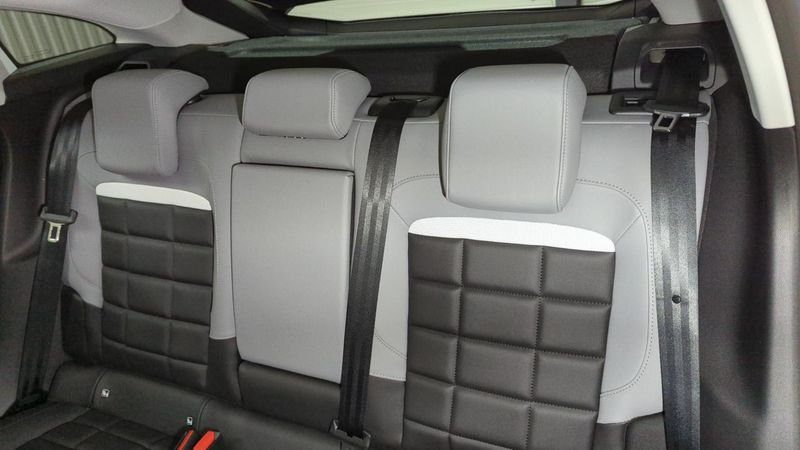 Citroën C4 nouvelle Hybride 136 e-dcs6 max