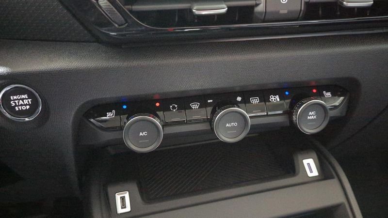 Citroën C4 nouvelle Hybride 136 e-dcs6 max