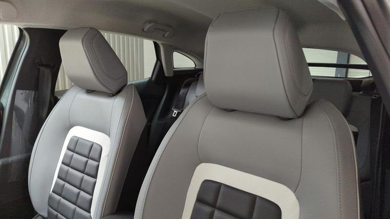 Citroën C4 nouvelle Hybride 136 e-dcs6 max