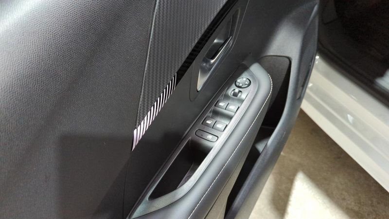 Peugeot 208 100 s&s bvm6 allure + pack access