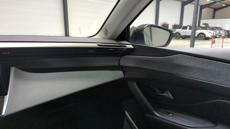 Peugeot 308 Puretech 130ch s&s bvm6 allure pack + recharge smartphone