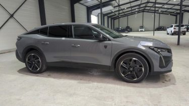 Peugeot 408 Puretech 130 ch s&s eat8 gt+ pack vision 360