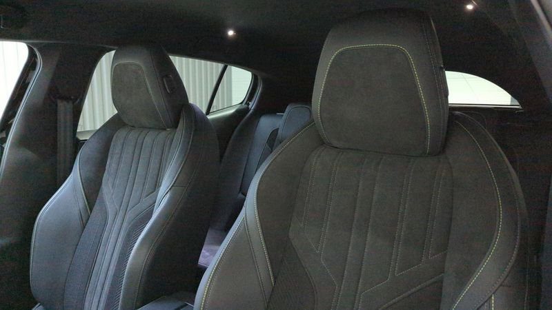 Peugeot 408 Puretech 130 ch s&s eat8 gt + pack vision 360