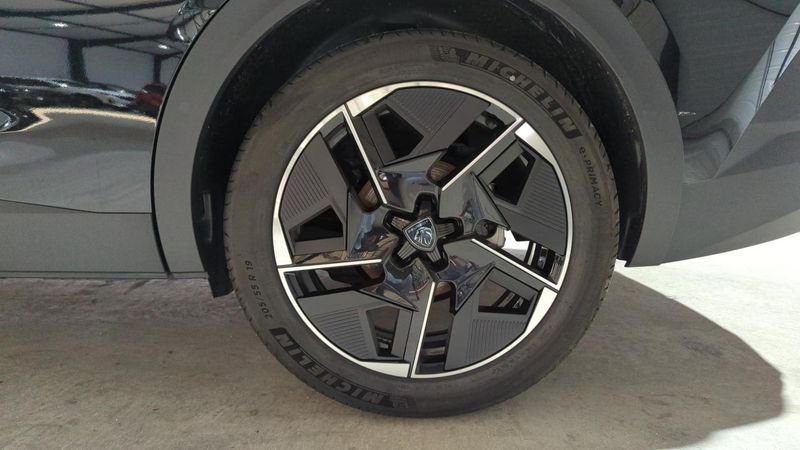 Peugeot 408 Puretech 130 ch s&s eat8 gt + pack vision 360