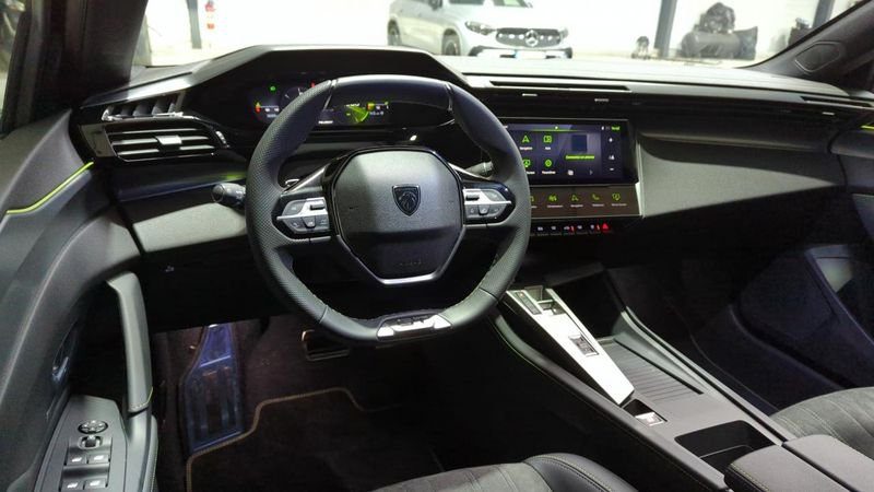 Peugeot 408 Puretech 130 ch s&s eat8 gt + pack vision 360