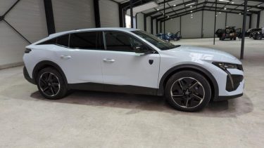 Peugeot 408 Puretech 130 ch s&s eat8 gt + camera 360 + alarme antivol